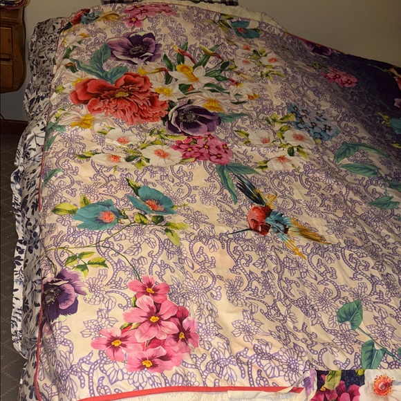 Johnny Was Beach Blanket - Picture 3 of 11